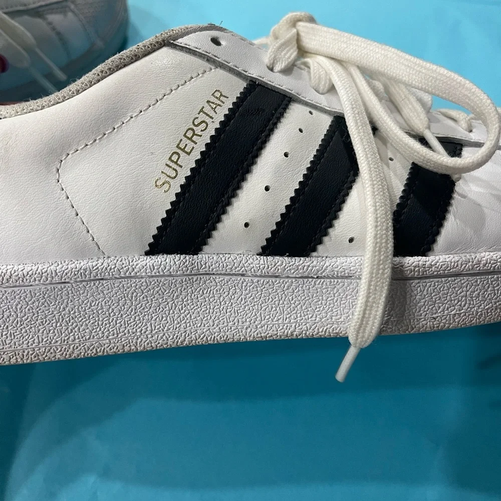 Adidas Superstar EUC - Picture 2 of 7